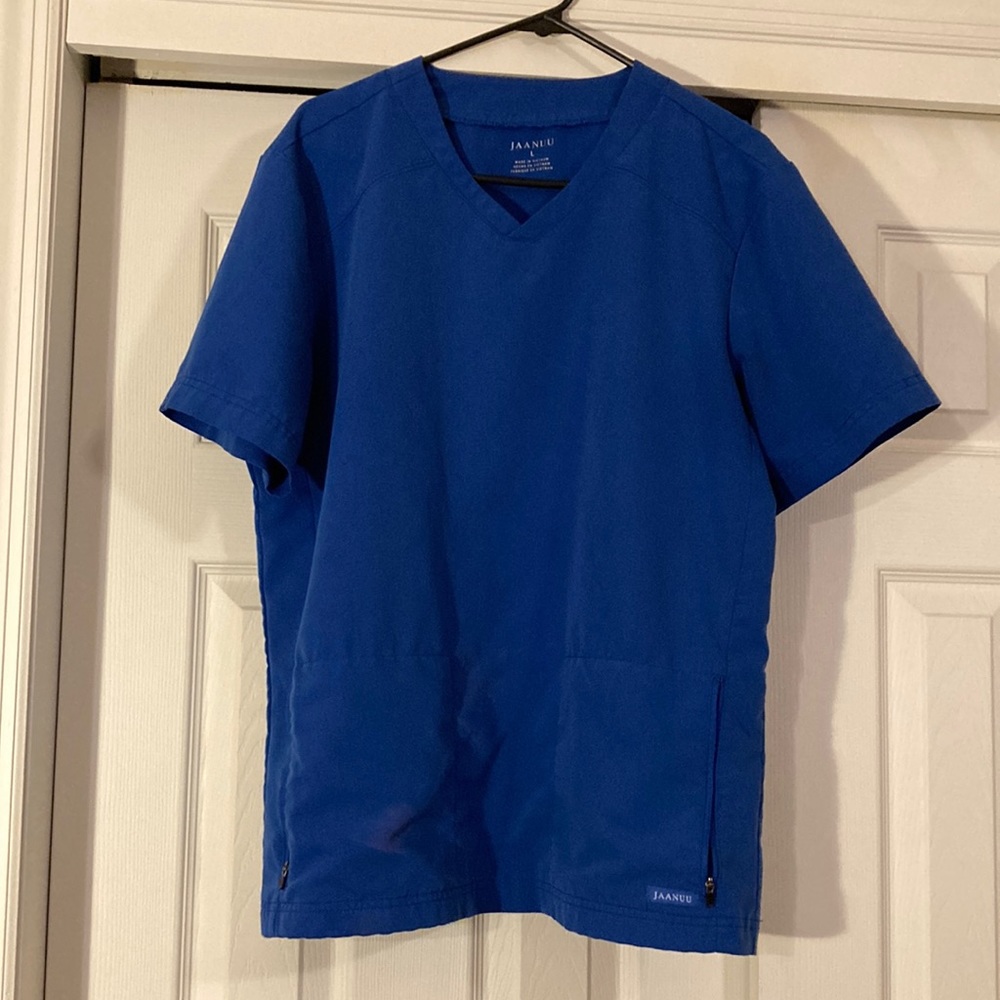 Mens Jaanuu scrub top